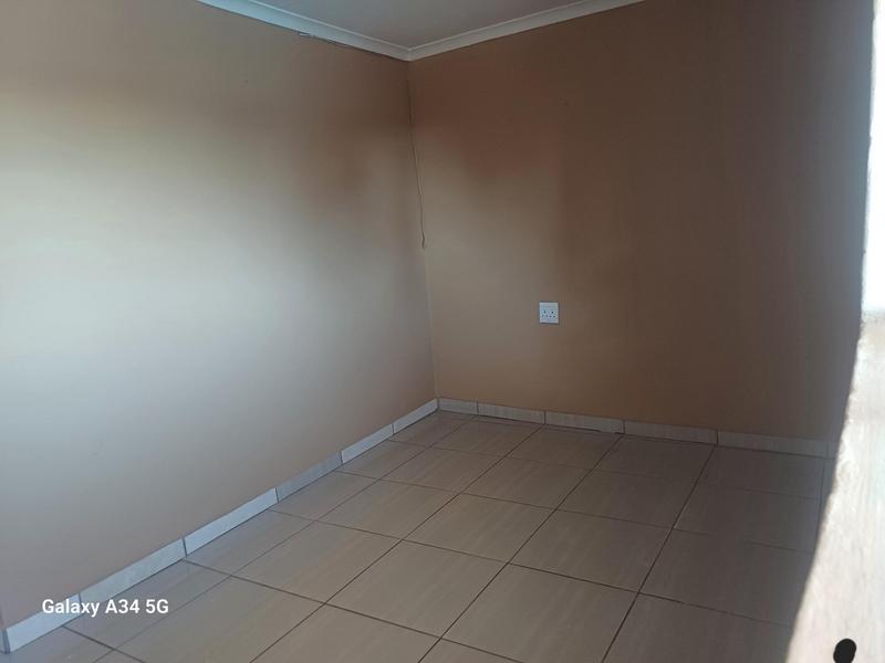 17 Bedroom Property for Sale in Olifantsfontein Gauteng