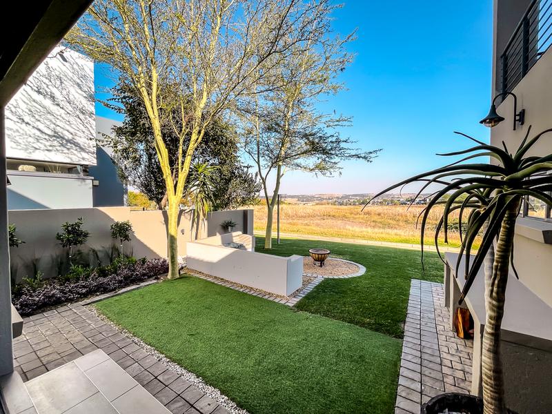 7 Bedroom Property for Sale in Midstream Hill Gauteng