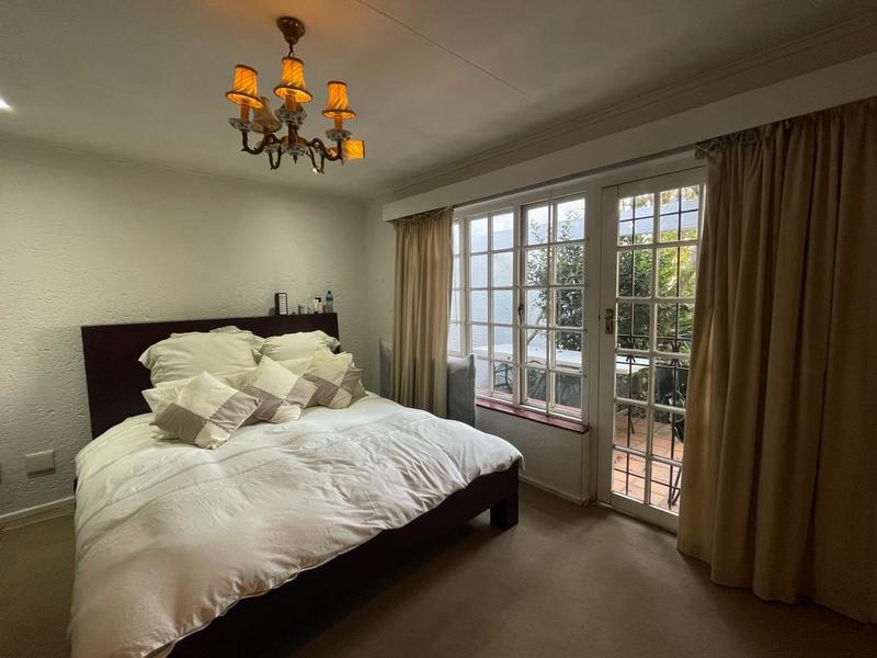 2 Bedroom Property for Sale in Bryanston Gauteng