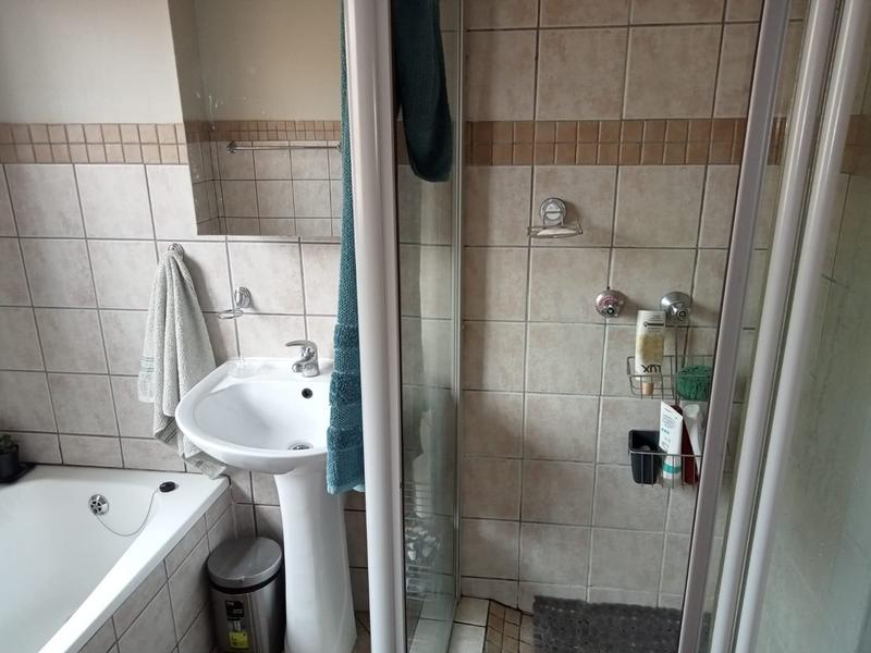 2 Bedroom Property for Sale in Comet Gauteng