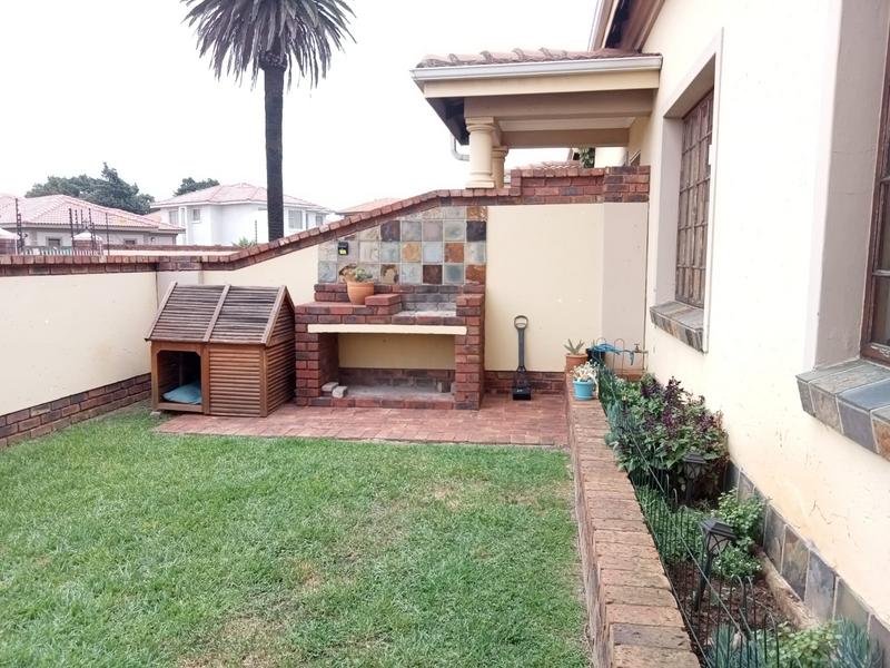 2 Bedroom Property for Sale in Comet Gauteng