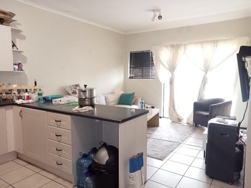 2 Bedroom Property for Sale in Halfway Gardens Gauteng