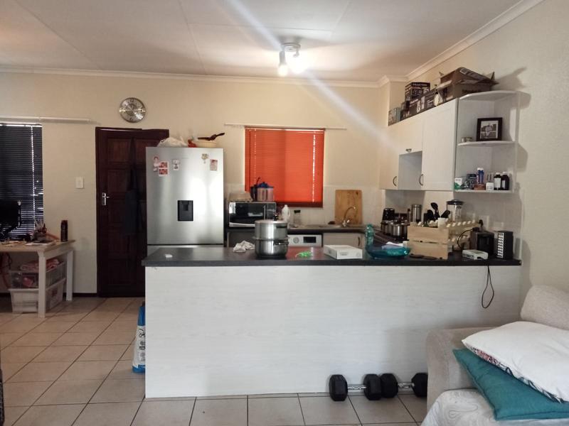 2 Bedroom Property for Sale in Halfway Gardens Gauteng