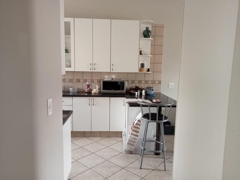 2 Bedroom Property for Sale in Halfway Gardens Gauteng