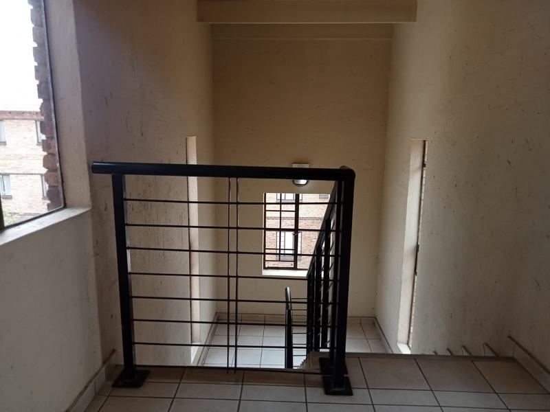 2 Bedroom Property for Sale in Halfway Gardens Gauteng