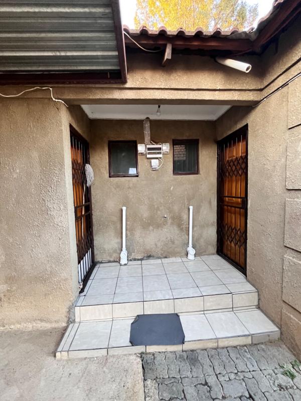 3 Bedroom Property for Sale in Olievenhoutbosch Gauteng