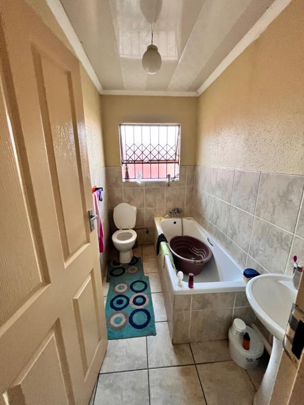 3 Bedroom Property for Sale in Olievenhoutbosch Gauteng