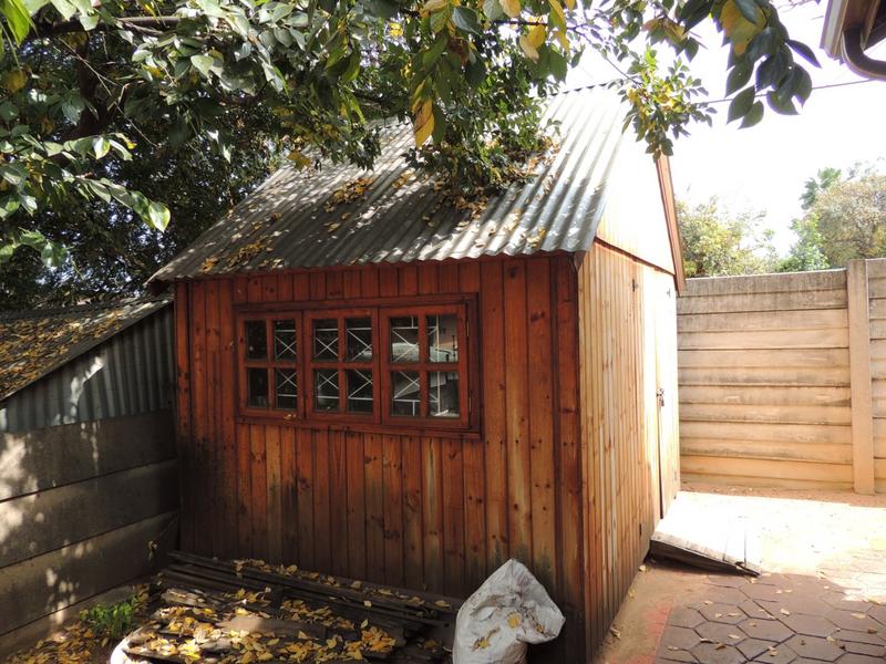 3 Bedroom Property for Sale in Mountain View Gauteng