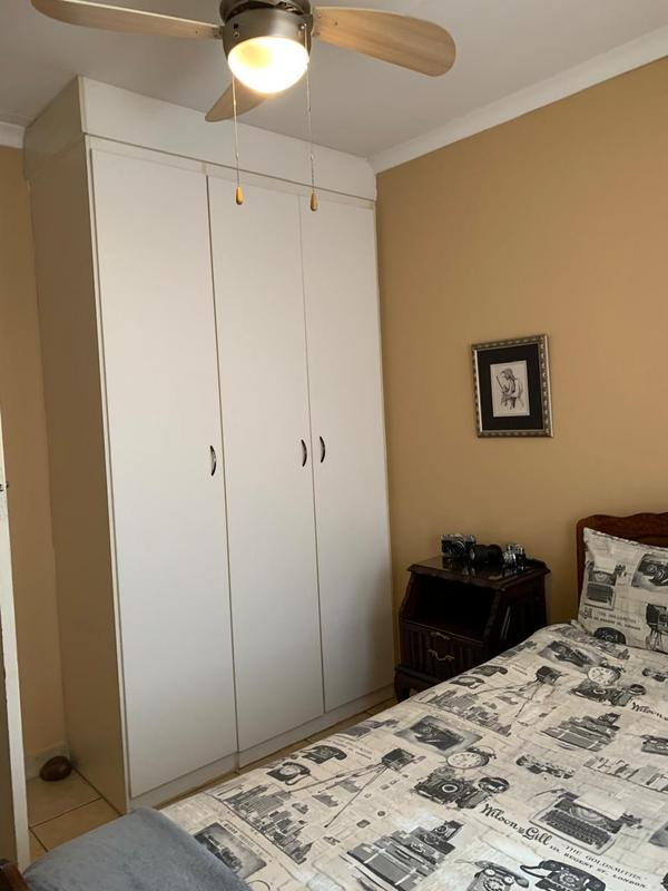 3 Bedroom Property for Sale in Mountain View Gauteng