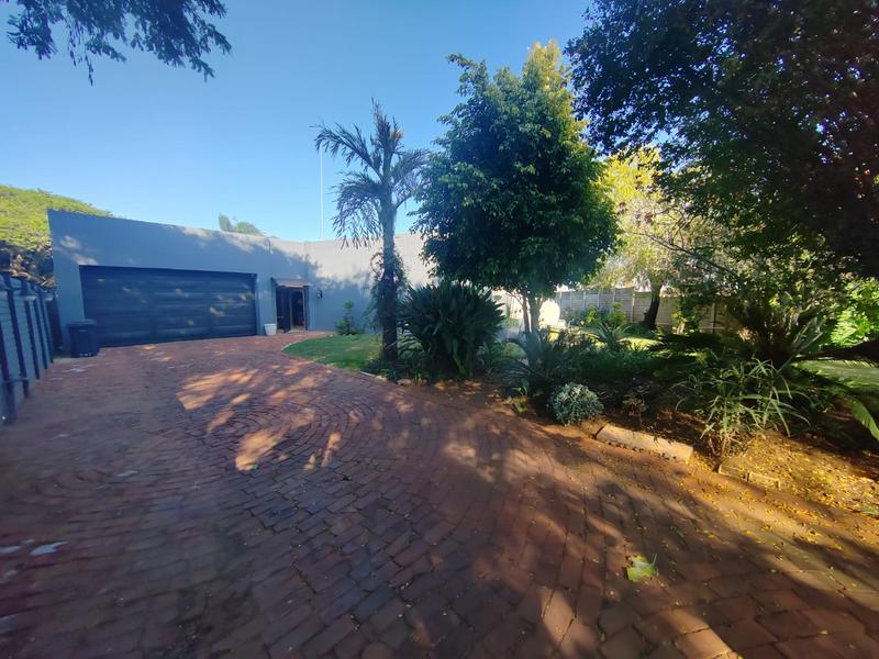 4 Bedroom Property for Sale in Sinoville Gauteng