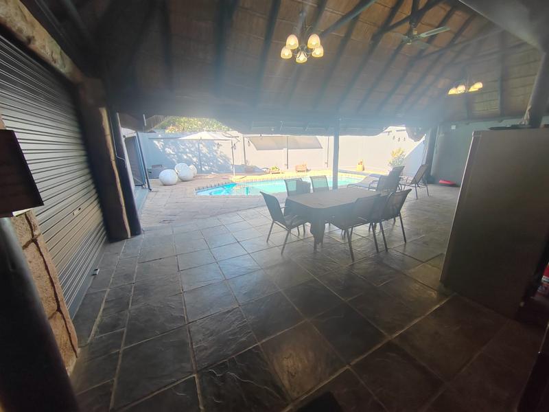 4 Bedroom Property for Sale in Sinoville Gauteng