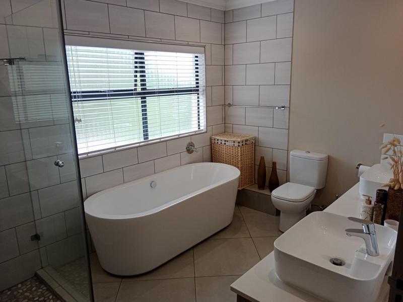 4 Bedroom Property for Sale in Ferndale Gauteng