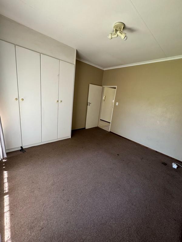 2 Bedroom Property for Sale in Ruimsig Gauteng