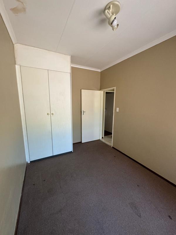 2 Bedroom Property for Sale in Ruimsig Gauteng