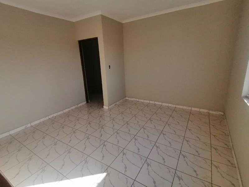 2 Bedroom Property for Sale in Buhle Park Gauteng