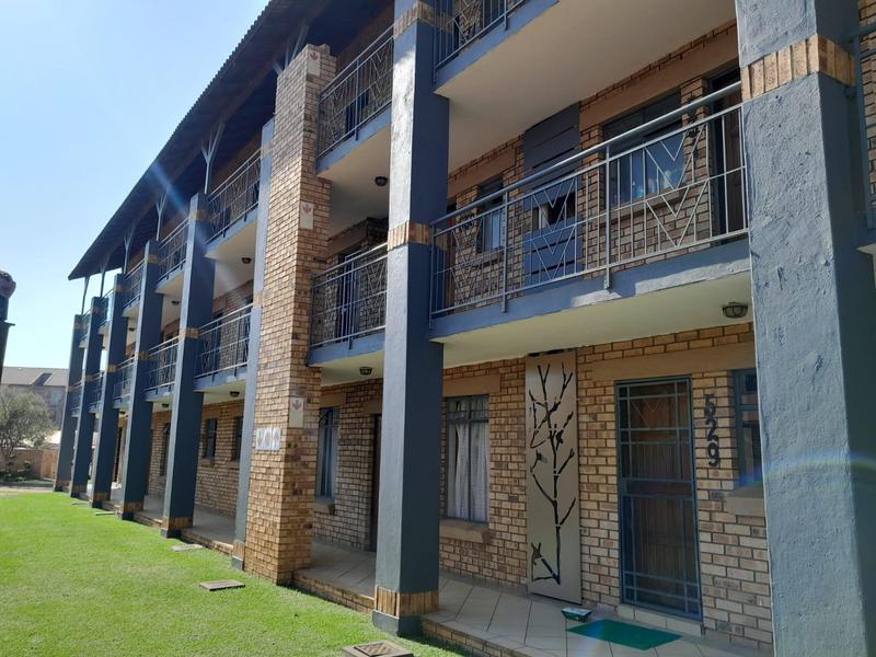 To Let 1 Bedroom Property for Rent in Karenpark Gauteng