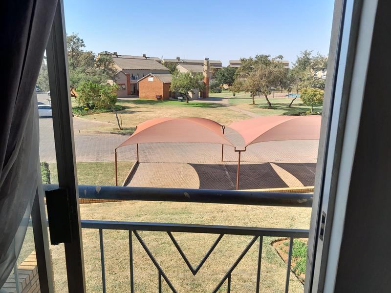 To Let 1 Bedroom Property for Rent in Karenpark Gauteng