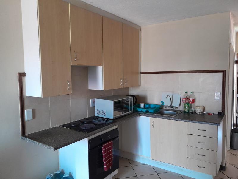 To Let 1 Bedroom Property for Rent in Karenpark Gauteng