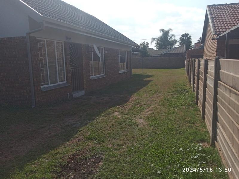 4 Bedroom Property for Sale in Theresa Park Gauteng