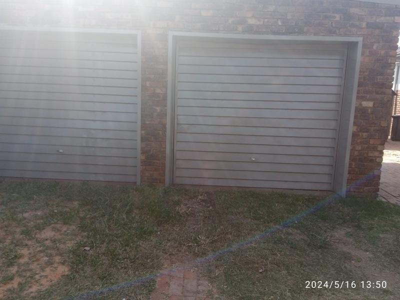 4 Bedroom Property for Sale in Theresa Park Gauteng