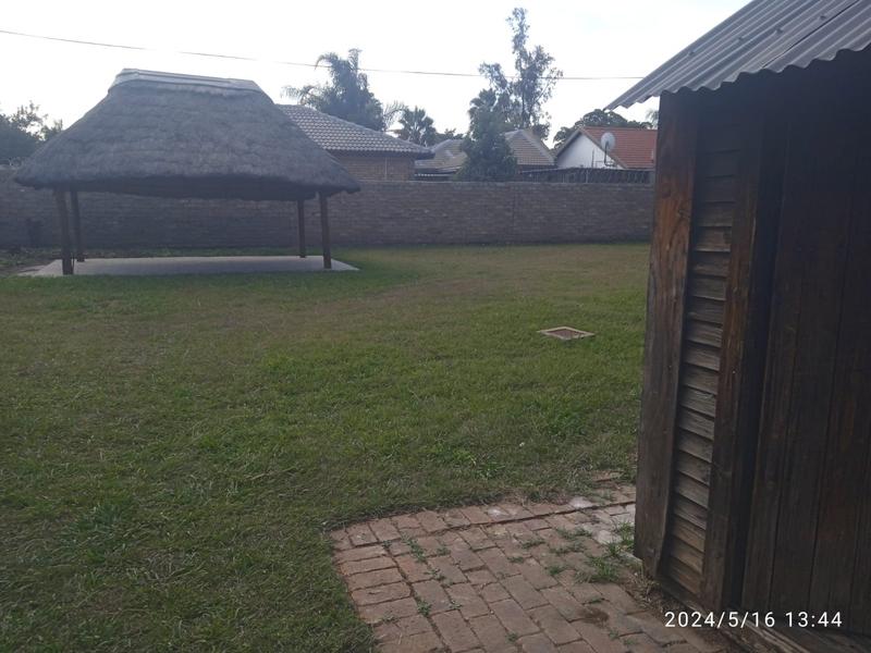 4 Bedroom Property for Sale in Theresa Park Gauteng