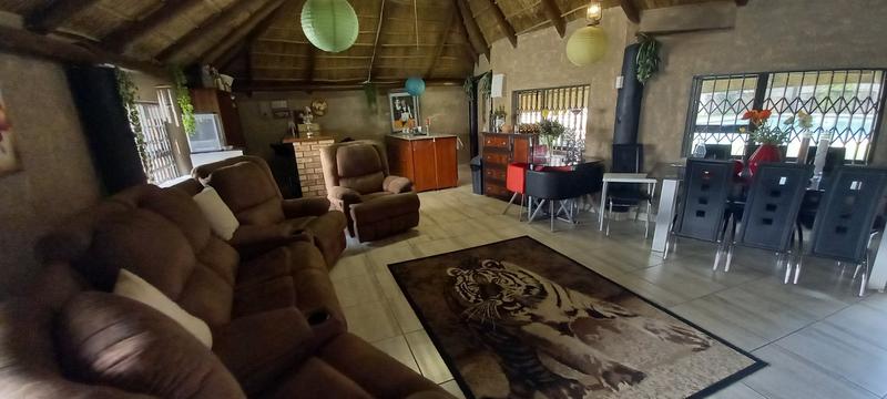 4 Bedroom Property for Sale in Dorandia Gauteng