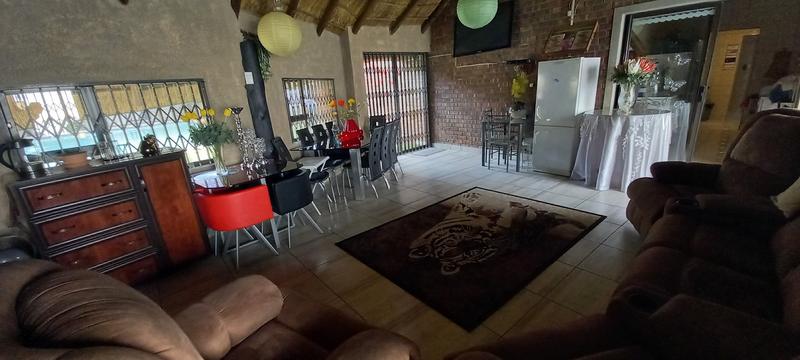 4 Bedroom Property for Sale in Dorandia Gauteng