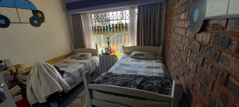 4 Bedroom Property for Sale in Dorandia Gauteng