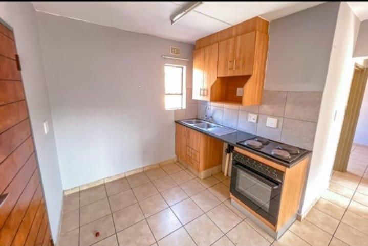 2 Bedroom Property for Sale in Kibler Park Gauteng