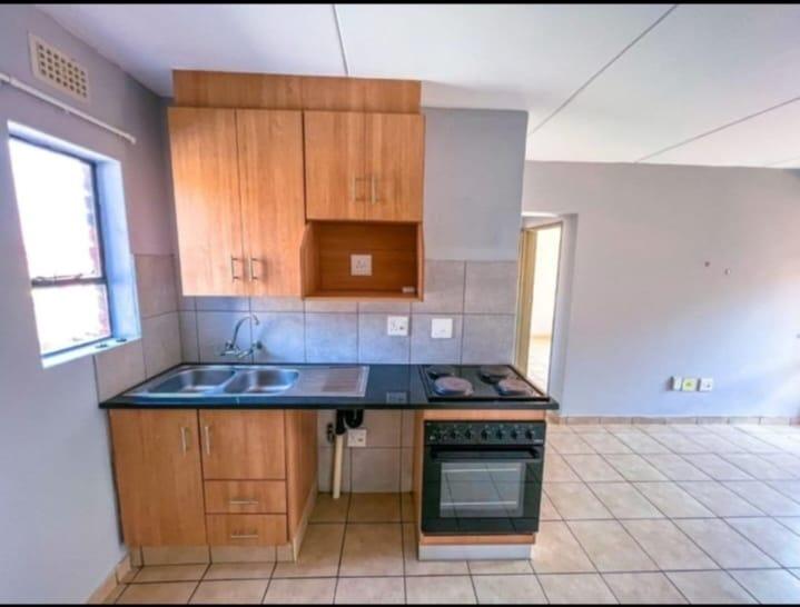 2 Bedroom Property for Sale in Kibler Park Gauteng