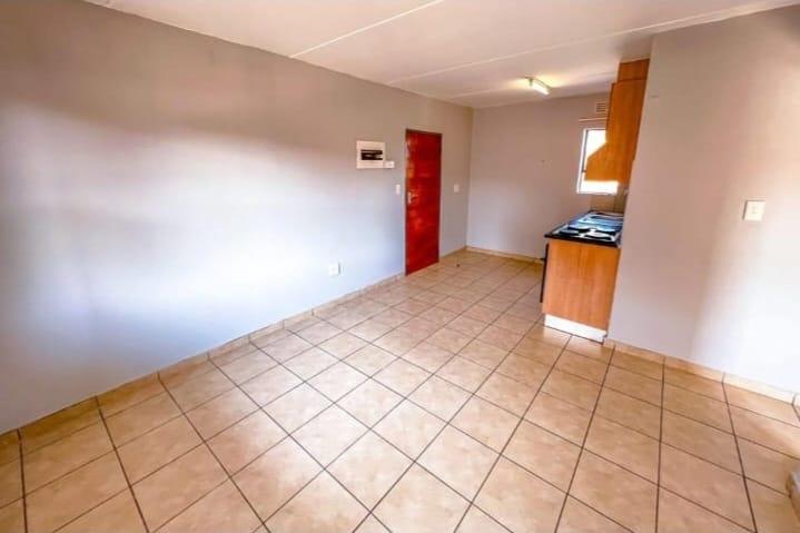 2 Bedroom Property for Sale in Kibler Park Gauteng