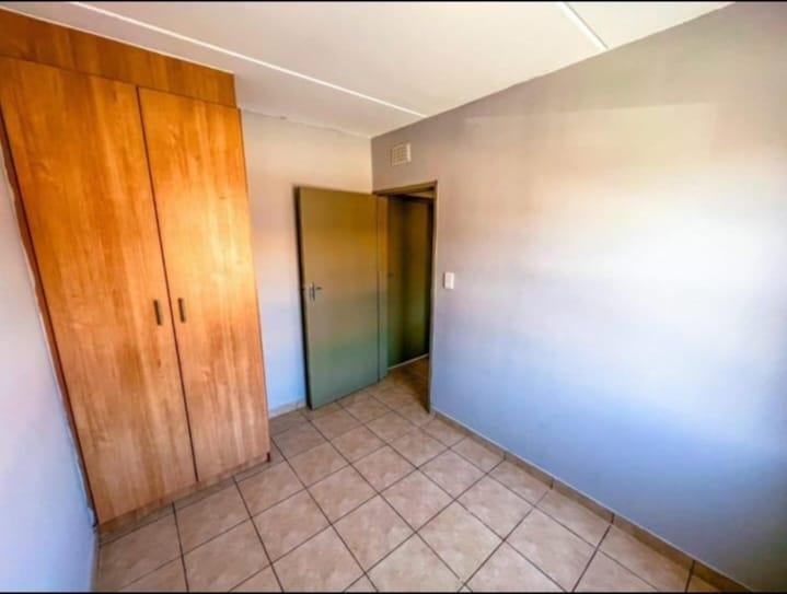 2 Bedroom Property for Sale in Kibler Park Gauteng