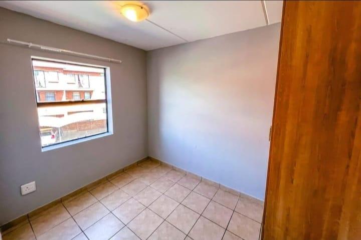 2 Bedroom Property for Sale in Kibler Park Gauteng