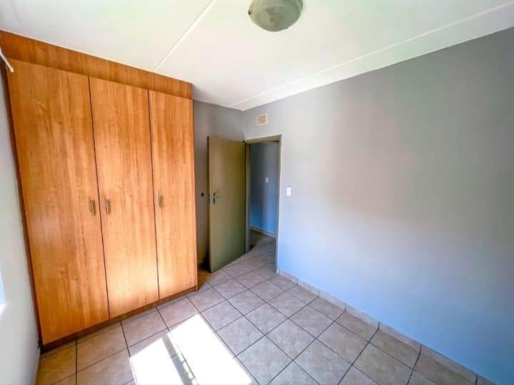 2 Bedroom Property for Sale in Kibler Park Gauteng