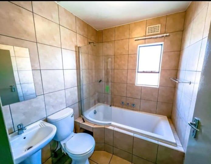 2 Bedroom Property for Sale in Kibler Park Gauteng