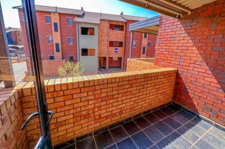 2 Bedroom Property for Sale in Kibler Park Gauteng