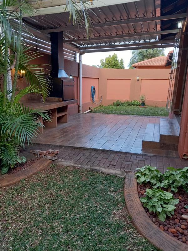 2 Bedroom Property for Sale in Florauna Gauteng