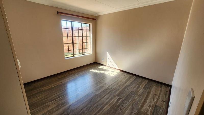 2 Bedroom Property for Sale in Montana Tuine Gauteng