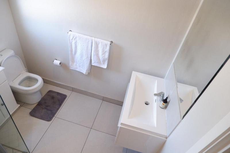 2 Bedroom Property for Sale in Linden Gauteng