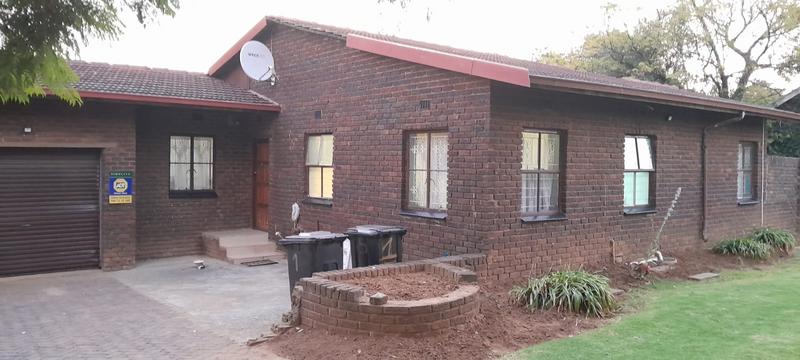 3 Bedroom Property for Sale in Birchleigh North Gauteng