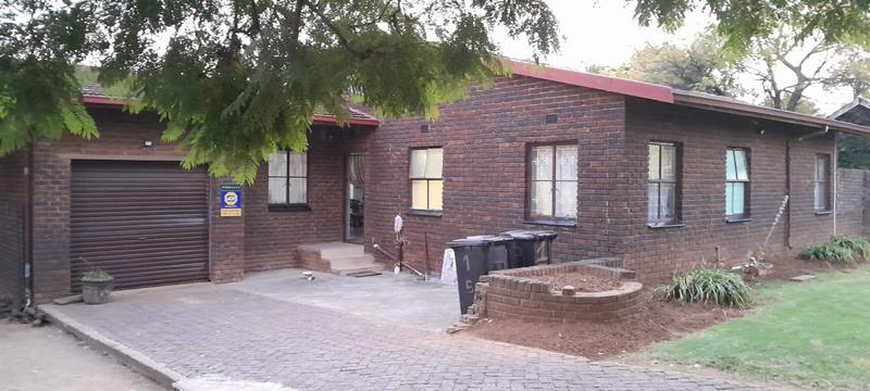 3 Bedroom Property for Sale in Birchleigh North Gauteng