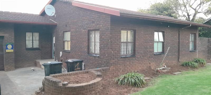 3 Bedroom Property for Sale in Birchleigh North Gauteng