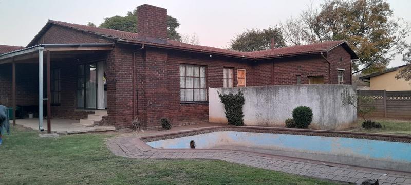 3 Bedroom Property for Sale in Birchleigh North Gauteng