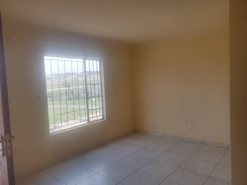 To Let 1 Bedroom Property for Rent in Austinview Gauteng