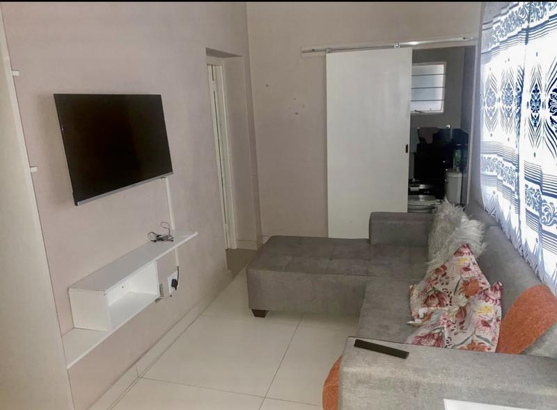 To Let 1 Bedroom Property for Rent in Kenilworth Gauteng