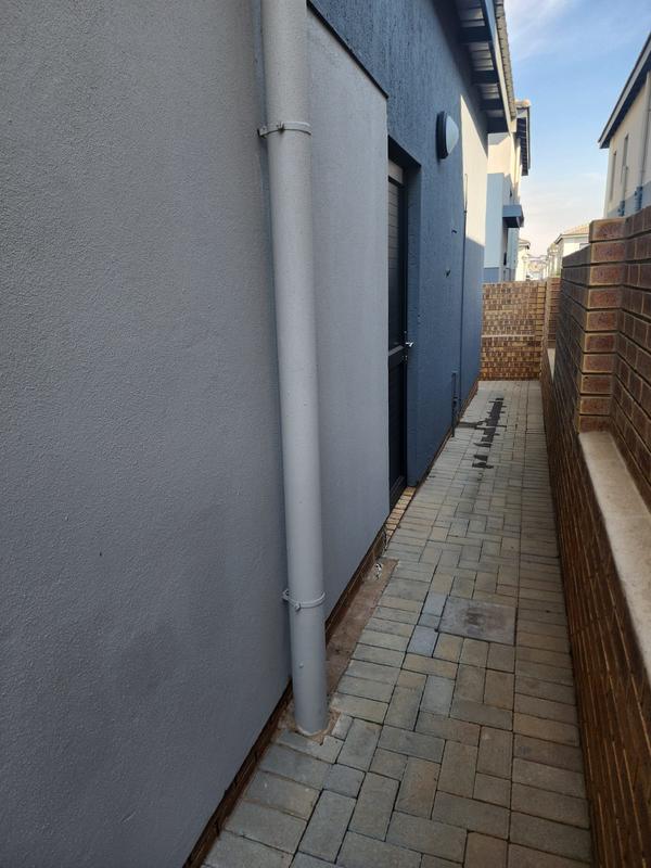 3 Bedroom Property for Sale in Thatchfield Gauteng