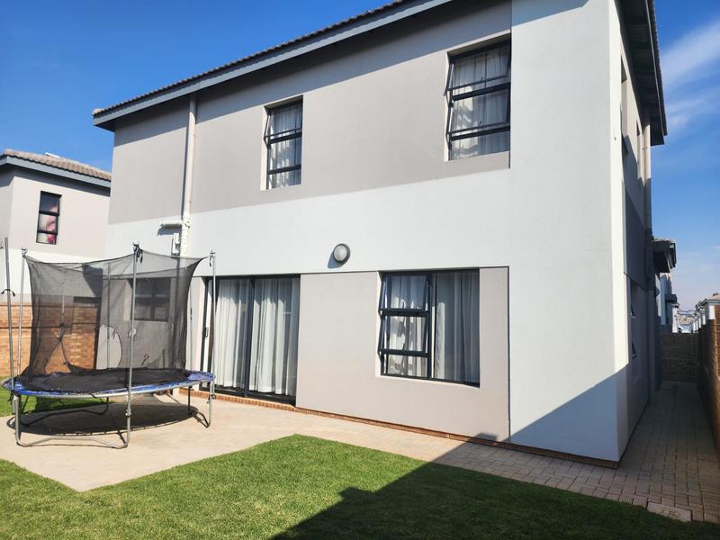 3 Bedroom Property for Sale in Thatchfield Gauteng