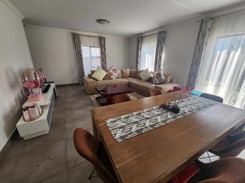 3 Bedroom Property for Sale in Thatchfield Gauteng