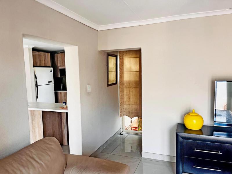 2 Bedroom Property for Sale in Van Riebeeck Park Gauteng