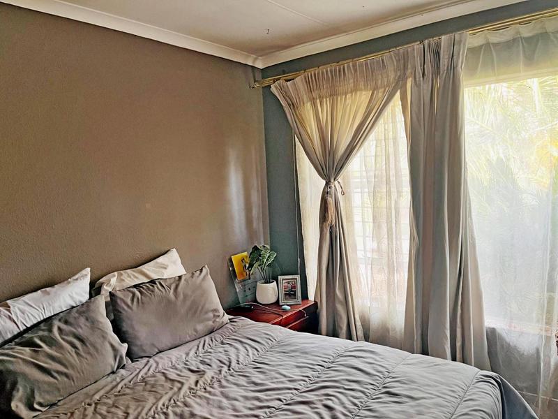 2 Bedroom Property for Sale in Van Riebeeck Park Gauteng